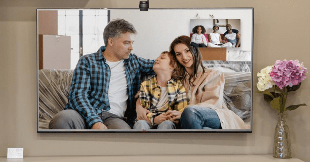 How to Hook Webcam in to Smart TV