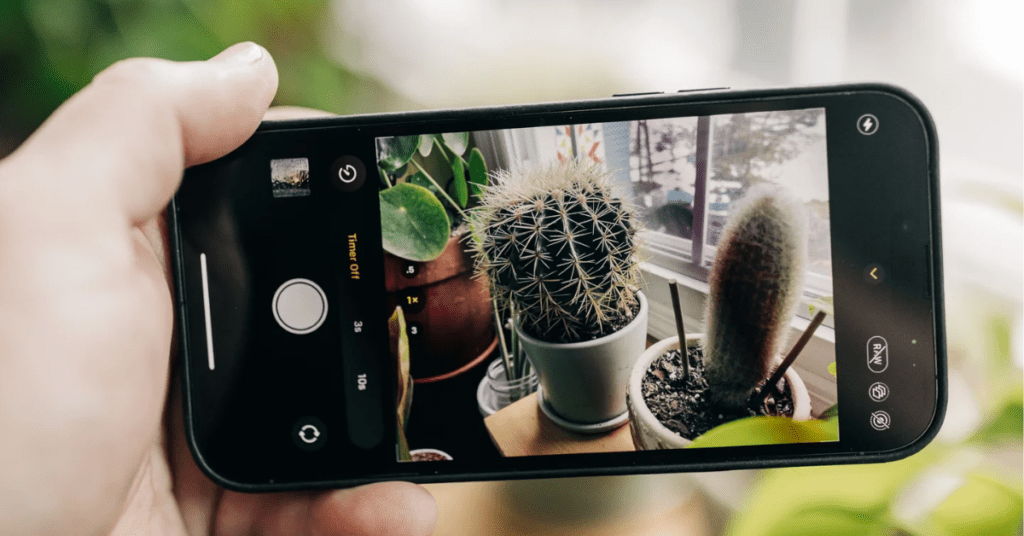 Snapping the Perfect Solo Pic: How to Use the iPhone Camera Timer